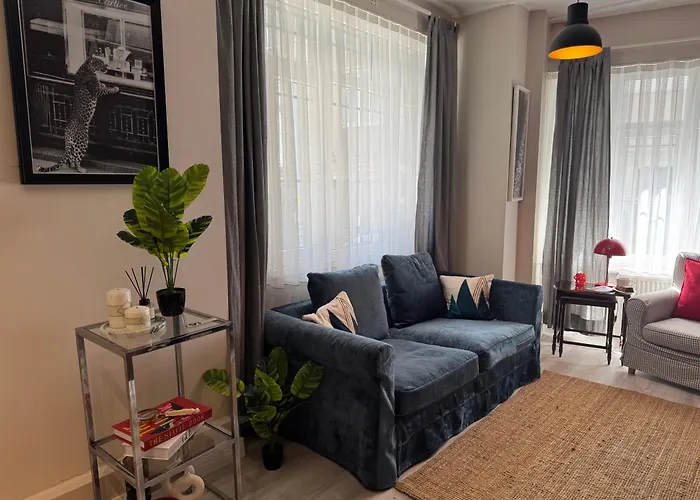 Stylish 3 Min To Metro Appartamento Provincia di Istanbul